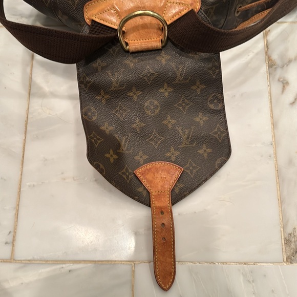 LOUIS VUITTON
Monogram Montsouris GM Backpack This is the authentic - Picture 15 of 16